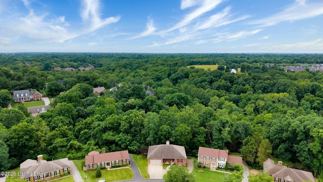 4418 Deepwood Dr, Louisville, KY 40241