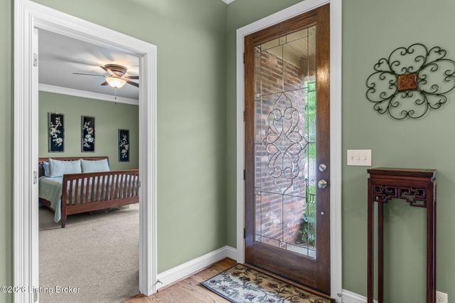 4418 Deepwood Dr, Louisville, KY 40241
