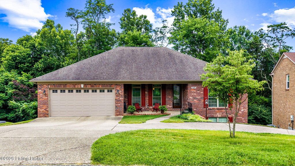 4418 Deepwood Dr, Louisville, KY 40241