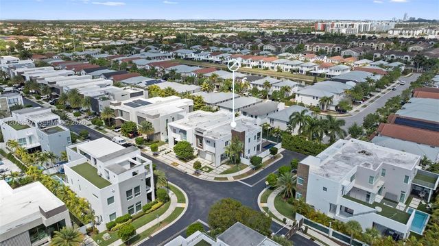10431 NW 68th Ter, Doral, FL 33178