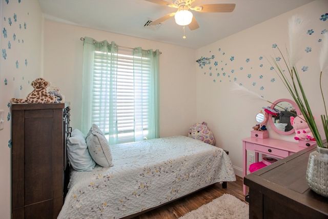 58 Manchester St, Fall River, MA 02721