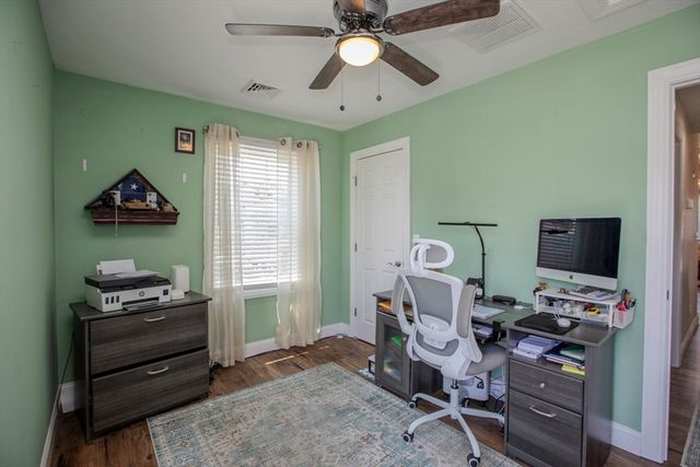 58 Manchester St, Fall River, MA 02721