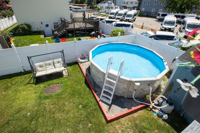 58 Manchester St, Fall River, MA 02721