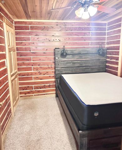 422 Kirk Lane, Tollesboro, KY 41189