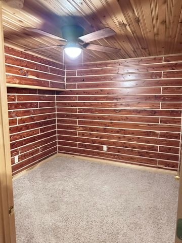 422 Kirk Lane, Tollesboro, KY 41189