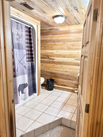 422 Kirk Lane, Tollesboro, KY 41189