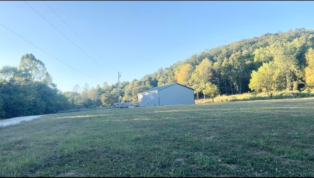 422 Kirk Lane, Tollesboro, KY 41189