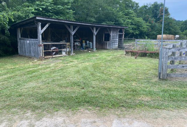 422 Kirk Lane, Tollesboro, KY 41189