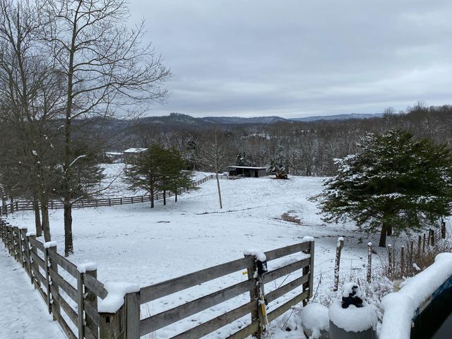 422 Kirk Lane, Tollesboro, KY 41189