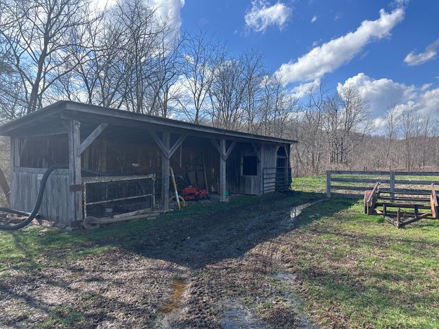 422 Kirk Lane, Tollesboro, KY 41189