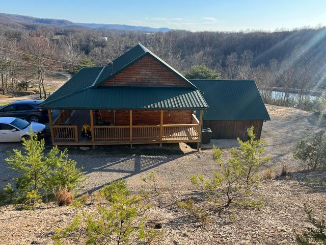 422 Kirk Lane, Tollesboro, KY 41189