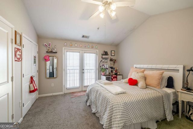 1035 Barnett Shoals Road 827, Athens, GA 30605