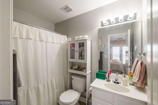 1035 Barnett Shoals Road 827, Athens, GA 30605