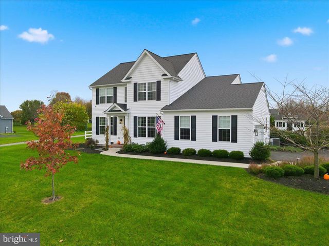 14 AVALON CIR, Barto, PA 19504