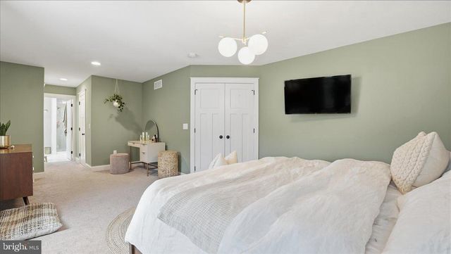 14 AVALON CIR, Barto, PA 19504