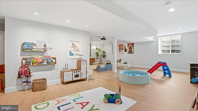 14 AVALON CIR, Barto, PA 19504