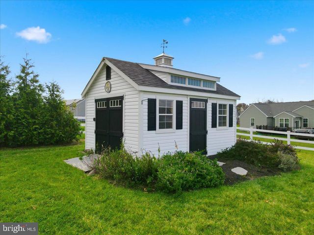 14 AVALON CIR, Barto, PA 19504