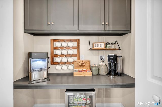 55-R North Road, Cromwell, CT 06416