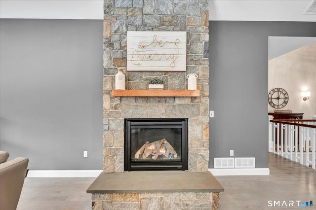 55-R North Road, Cromwell, CT 06416