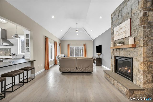 55-R North Road, Cromwell, CT 06416