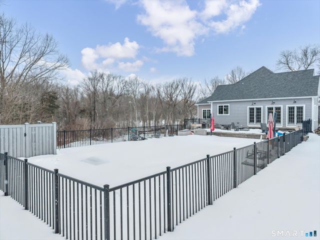 55-R North Road, Cromwell, CT 06416