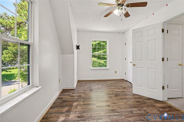 931 Hunters Run Dr, Henrico, VA 23223