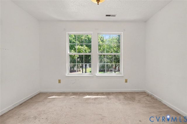 931 Hunters Run Dr, Henrico, VA 23223
