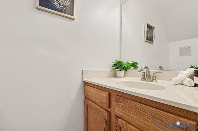 931 Hunters Run Dr, Henrico, VA 23223
