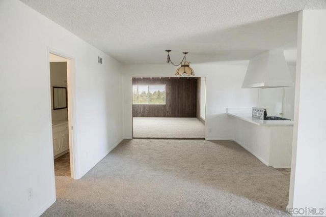 10609 Jimenez, Sylmar, CA 91342