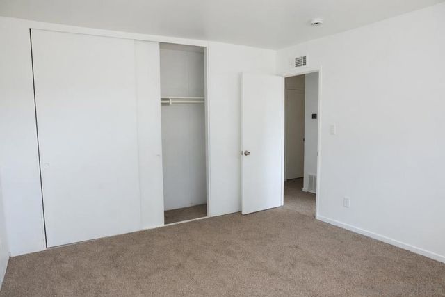 10609 Jimenez, Sylmar, CA 91342