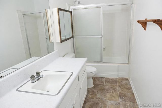 10609 Jimenez, Sylmar, CA 91342