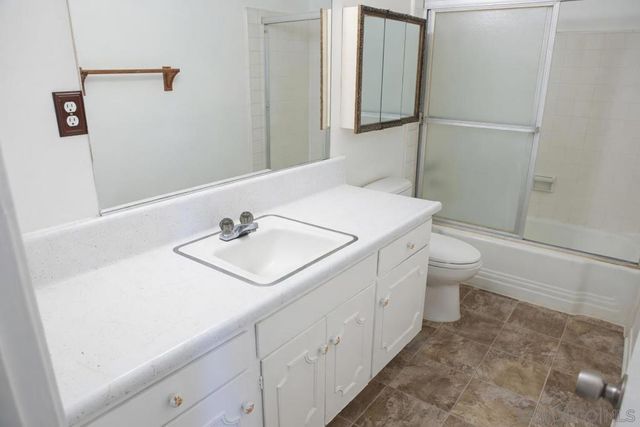 10609 Jimenez, Sylmar, CA 91342