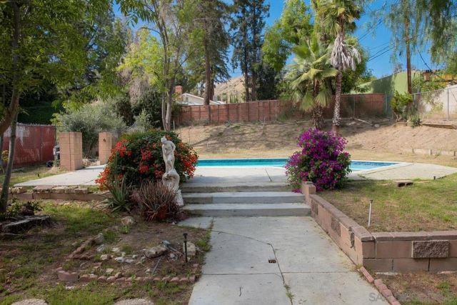 10609 Jimenez, Sylmar, CA 91342