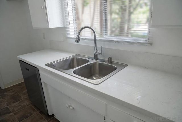 10609 Jimenez, Sylmar, CA 91342