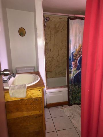 400 12th ST, Selma, VA 24474