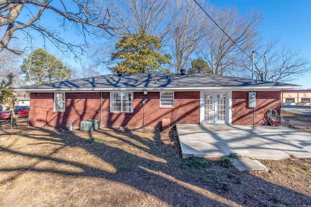 204 S Holly Street, Beebe, AR 72012