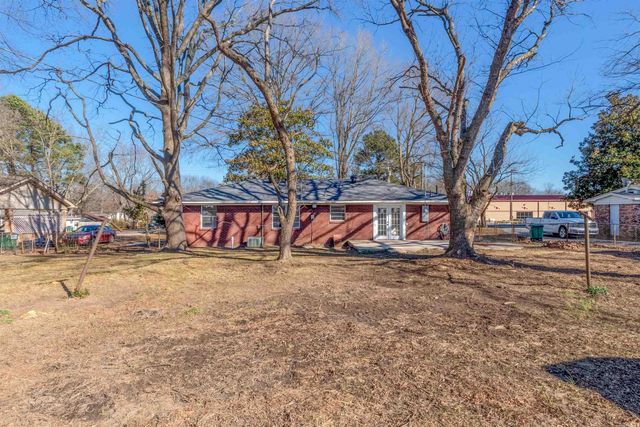204 S Holly Street, Beebe, AR 72012