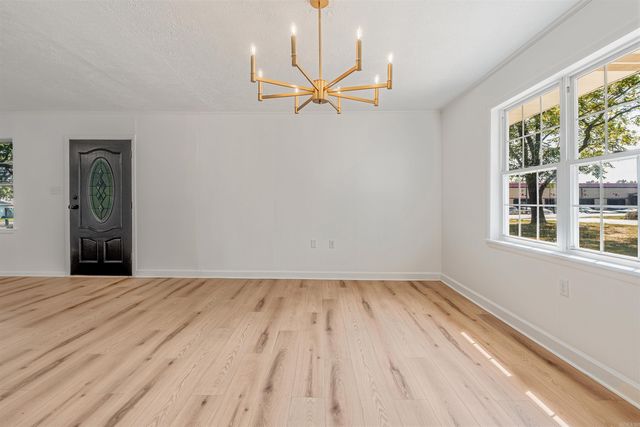 204 S Holly Street, Beebe, AR 72012