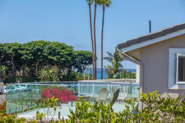 54 Half Moon Bend, Coronado, CA 92118