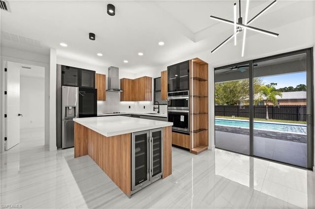 2519 18Th PL, Cape Coral, FL 33993