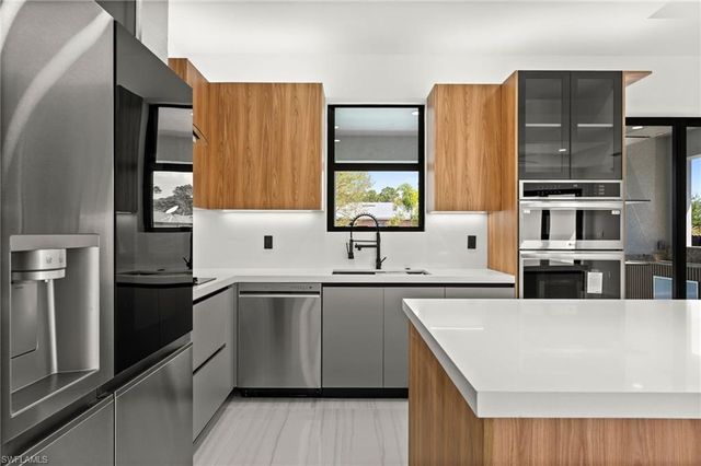 2519 18Th PL, Cape Coral, FL 33993