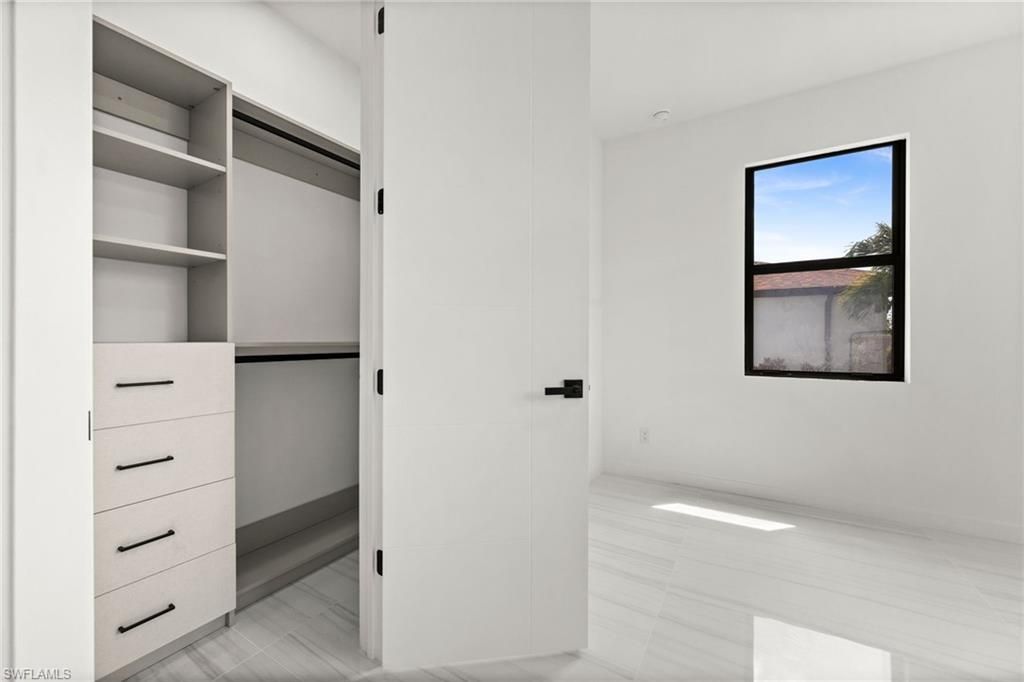 Image 23 of property listing at 2519 18Th PL, Cape Coral, FL 33993