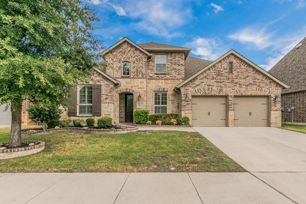 405 Marbrook Court, Fort Worth, TX 76131 — exterior