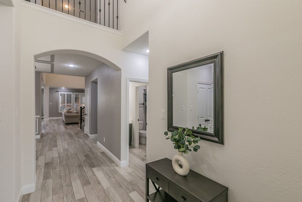 405 Marbrook Court, Fort Worth, TX 76131 — photo 4