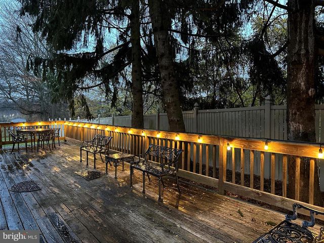 2801 DENBEIGH DR, Hatfield, PA 19440