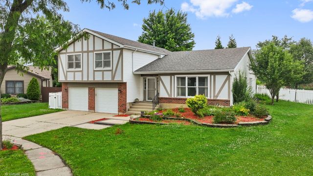 114 Wren Court, Glendale Heights, IL 60139