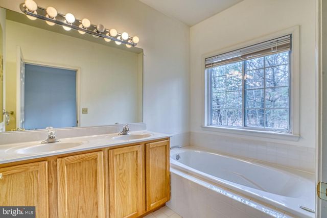 29411 PALM CT, Easton, MD 21601