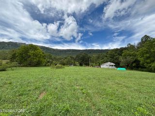 201 Earl Woodson, Lafollette, TN 37766