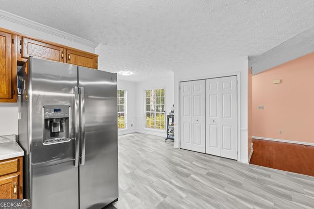 220 Daileys Plantation Drive, Mcdonough, GA 30253