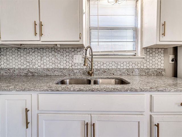 321 NW 80th Street, Oklahoma City, OK 73114